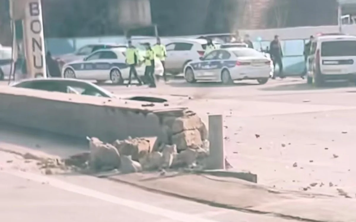 Yol polisi avtomobili qəzaya düşdü VİDEO