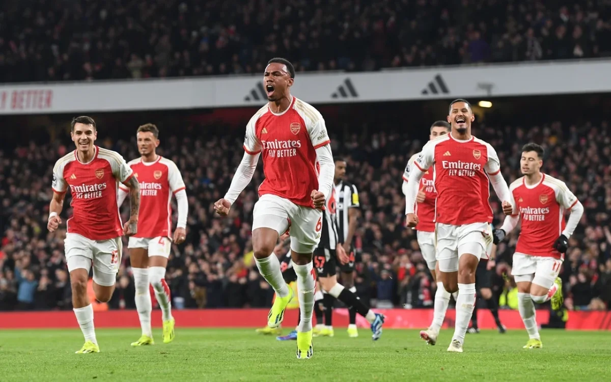 Arsenal yeni ilə qələbəylə BAŞLADI