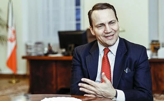 Sikorski: Bu, Rusiya üzərində növbəti qələbədir