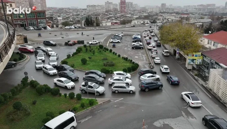 Столичные водители в замешательстве: когда можно ехать по выделенной полосе? Новости Азербайджана