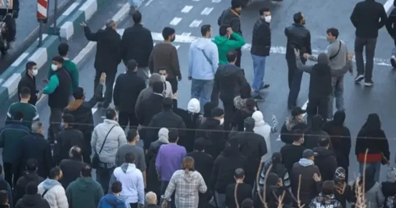 Протесты в Иране продолжились и в ночь на 1 января