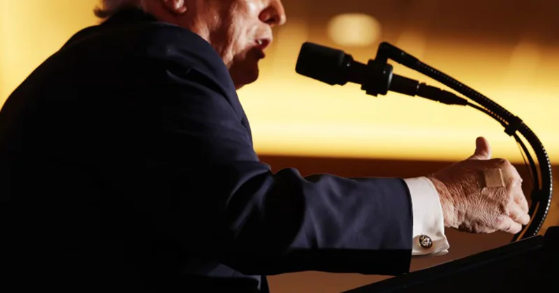 Əlindəki göyərmələrdən danışdı