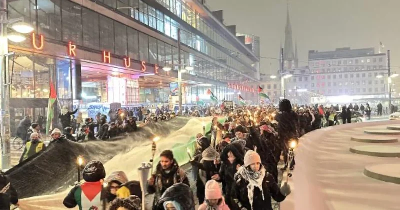 İsveçdə yüzlərlə insan yeni il şənliyi keçirməkdən imtina edib