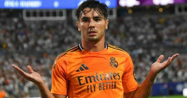 Real onunla müqaviləni uzadacaq