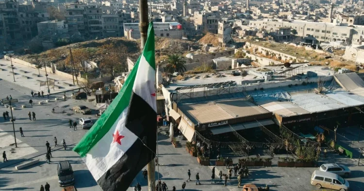 Suriyada hücum zamanı 1 nəfər ölüb: 2 polis xəsarət alıb