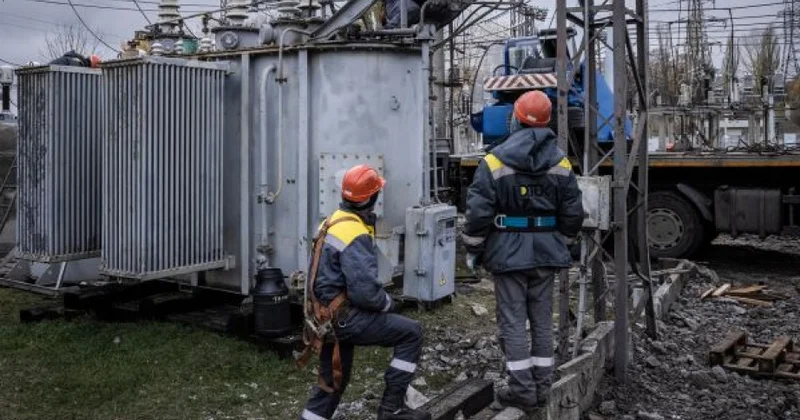 Rusiya Yeni il gecəsi Ukraynanın enerji obyektlərinə PUA zərbələri endirib