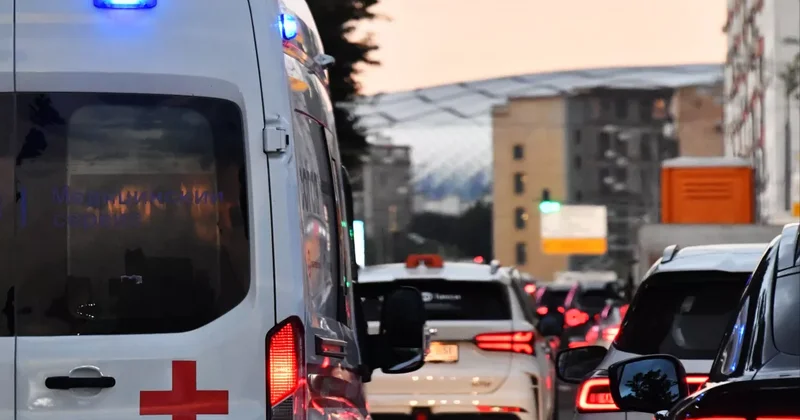 Хаотичная парковка мешает работе спасательных служб Предупреждение МЧС