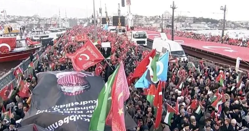 İstanbulda Fələstinə dəstək üçün çoxminlik yürüş keçirilir