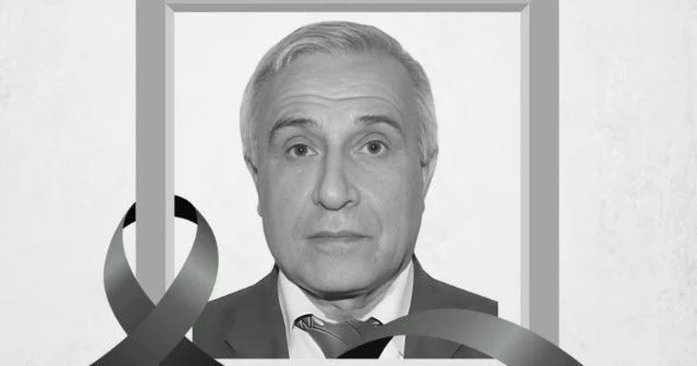 Professor vəfat etdi