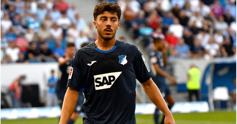 Türk əsilli almaniyalı futbolçu “Qalatasaray”a keçə bilər