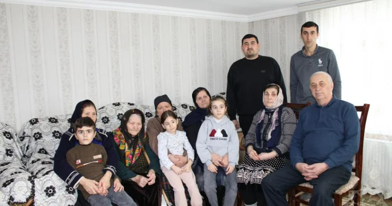 Azərbaycanın ən uzunömürlü sakinlərindən biri 114 yaşlı Qızpəri nənəgildən reportaj