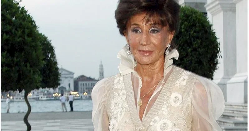 “Parisin son kraliçası” vəfat etdi