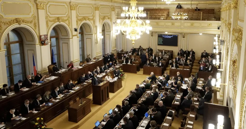 Çexiya spikeri Çexiya spikeri Ukraynaya hərbi yardımın qarşısında çıxıbUkraynaya hərbi yardımın qarşısında çıxıb