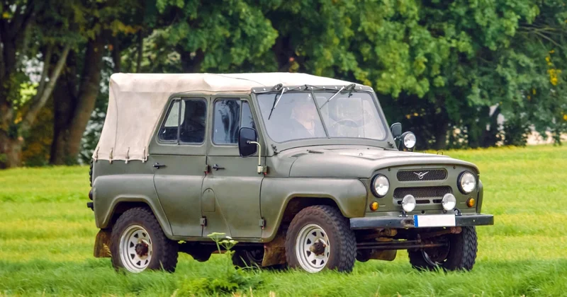 Mercedes mühərriki ilə işləyən nadir UAZ satışa çıxarıldı
