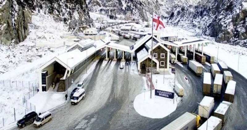 Rusiya Gürcüstan quru sərhədi qar uçqunu təhlükəsi səbəbindən bağlanıb