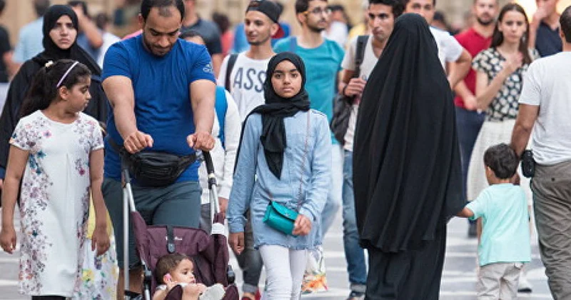 Сколько евреев и арабов приехали в Баку