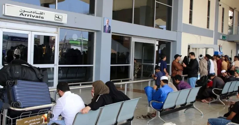 Аэропорт Адена в Йемене закрыт из за конфликта между Саудовской Аравией и ОАЭ