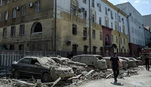 Rusiya Kurskda məktəbi vurdu: 95 nəfər dağıntılar altında...