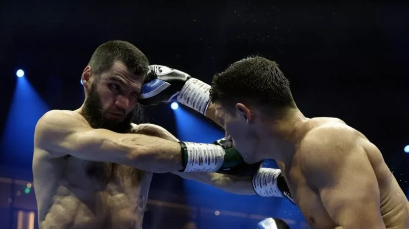 Beterbiev və Bivol müsahibə zamanı əl sıxmaqdan imtina ediblər