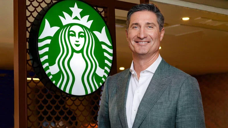 Starbucks yeni CEO suna 96 milyon dollar maaş ayırdı