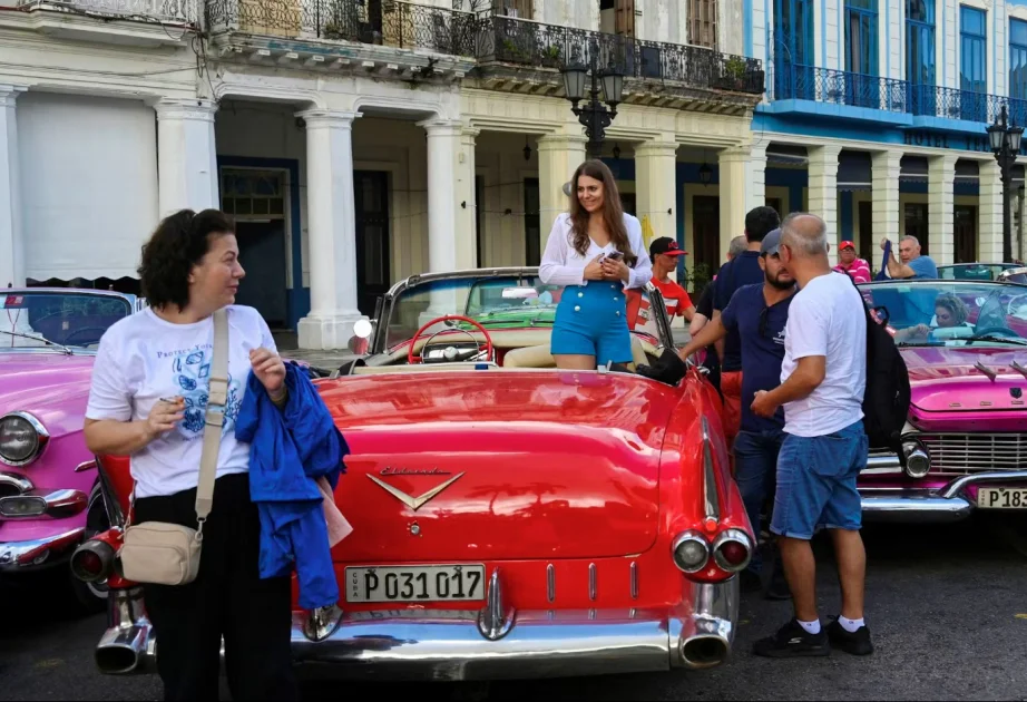 Kubaya turist axını azalıb