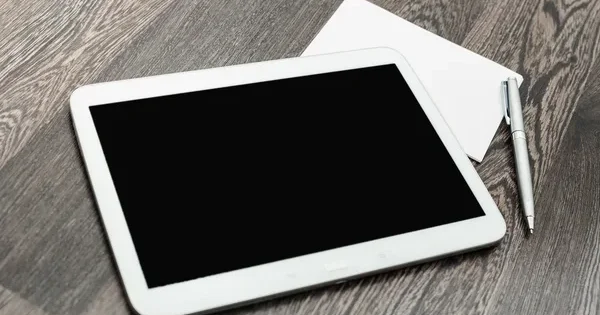 В Баку покупка планшета обернулась конфликтом между клиентом и онлайн магазином