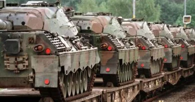 Litva Alman Leopard ları ilə təchiz edilir