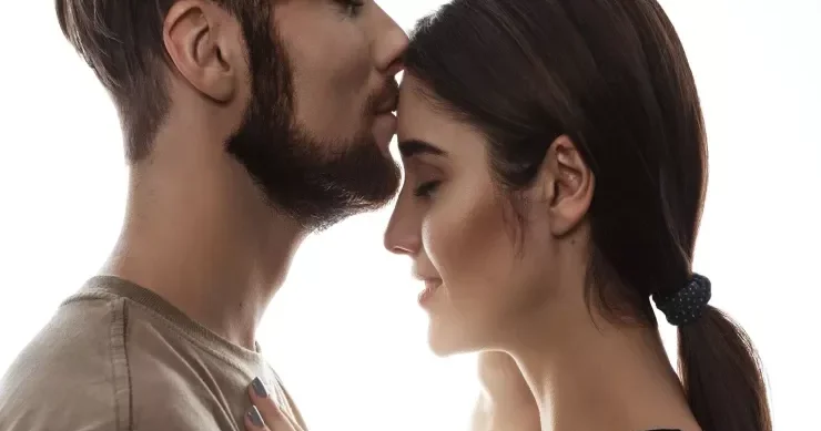 Öpüşmək zamanı etdiyimiz səhvlər AÇIQLANDI