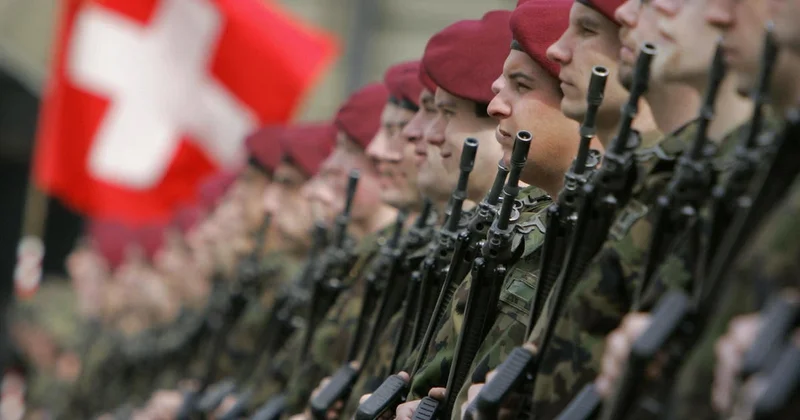 Neytral ölkə ordunu gücləndirməyə qərar verdi