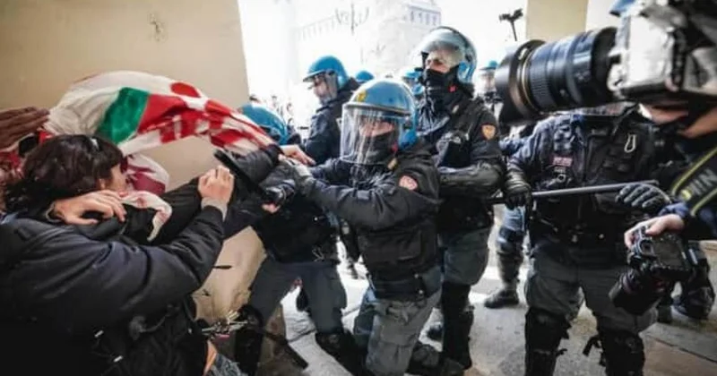 СМИ: В Турине при столкновениях с протестующими пострадали 100 правоохранителей
