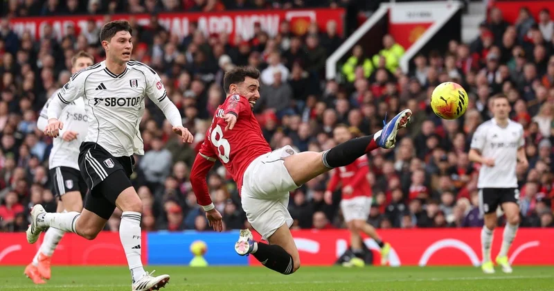 “Mançester Yunayted“ “Fulhem“ oyununda beş qol vuruldu