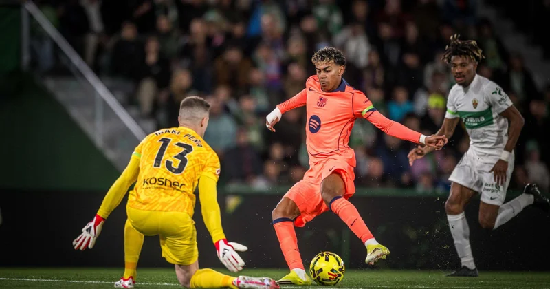 Yamal Maradona və Qrizmannı geridə qoydu