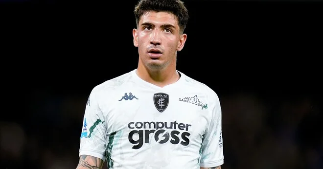 Napoli nin müdafiəçisi Torino nun formasını geyinəcək