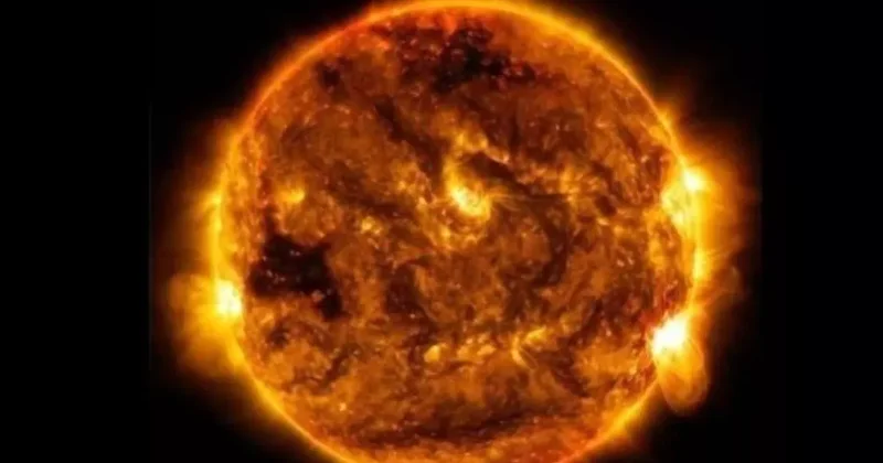 На Солнце произошла вспышка высшего класса