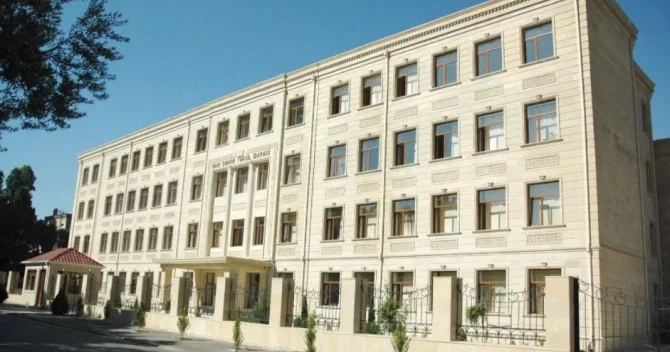 Bakıdakı Məktəb Lisey Kompleksinin direktoru dəyişdirilib RƏSMİ