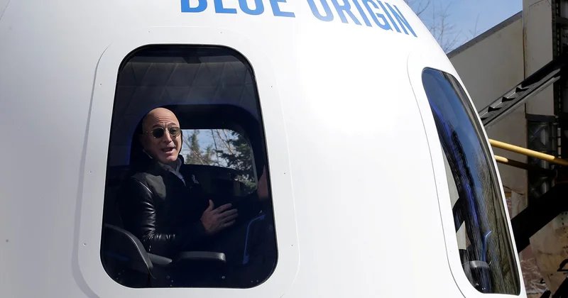 Blue Origin остановит космический туризм ради лунной миссии