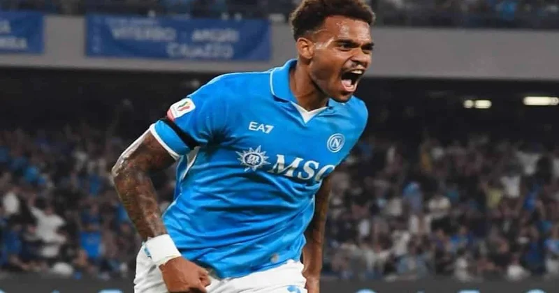 Napoli nin forvardı Kataloniya klubunda RƏSMİ