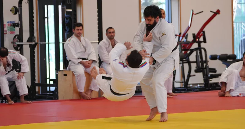 Məşqçilərin sertifikatlaşdırılması üzrə birinci səviyyə proqramı başa çatıb FOTO