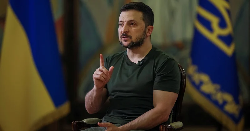 Zelenski prezidentliyə namizədliyi barədə DANIŞDI