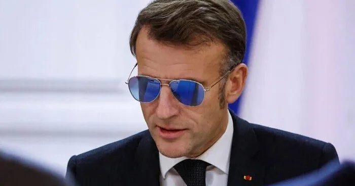 Makron Epşteyndən kömək istəyib Yeni qalmaqal