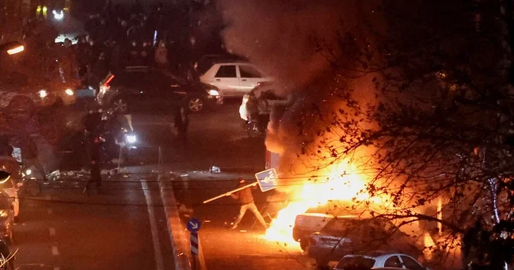 Власти Ирана опубликовали список жертв протестов