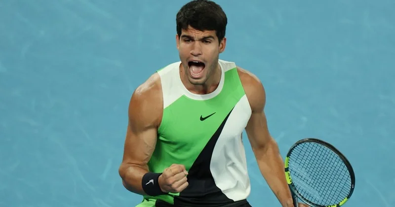 Алькарас победил Джоковича и впервые выиграл Australian Open