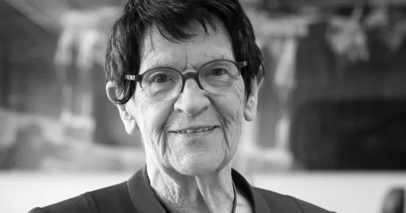 Almaniya Bundestaqının sabiq sədri vəfat edib