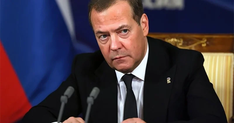 Peskovdan sonra Medvedev də onları hədəf aldı: Dəlidirlər