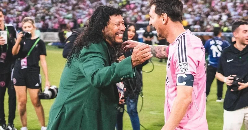 Messi Kolumbiyada Rene İqita ilə görüşdü