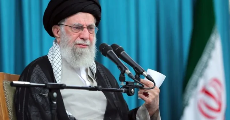 Xamenei iranlıları qorxmamağa çağırdı