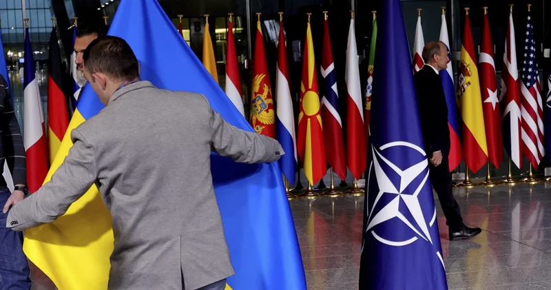 НАТО усиливает оборонную поддержку Украины Minval Politika