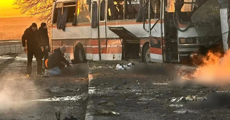 Удар дрона возле автобуса: 12 погибших на Днепропетровщине фото
