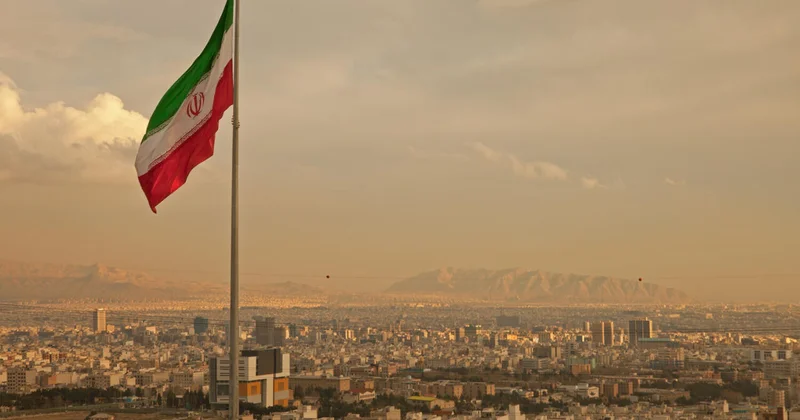 Власти Ирана потребовали от военных атташе ЕС уехать из страны