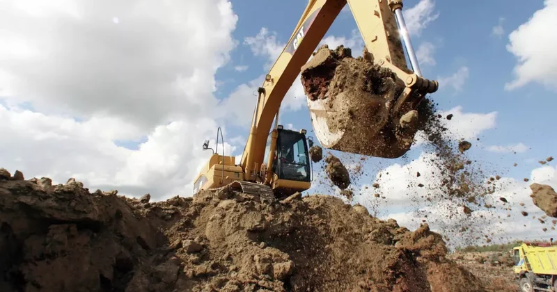 На Иссык Куле выкопали нефрит весом 180 тонн видео